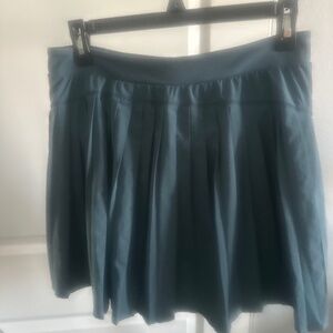 SPANX The Get Moving Pleated Skort Size L